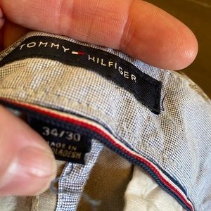 Tommy Hilfiger mens 34 x 30 khaki pants